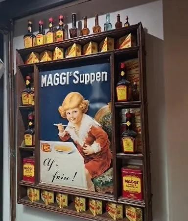 36, Etwas Andere Διαμέρισμα