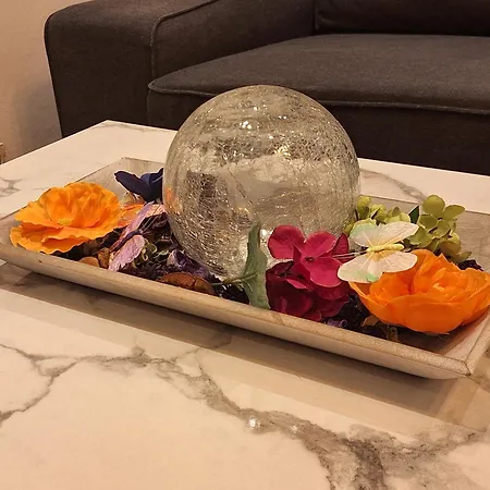 Lejlighed 36, Etwas Andere *