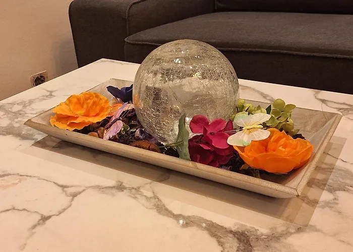 דירה 36, Etwas Andere *